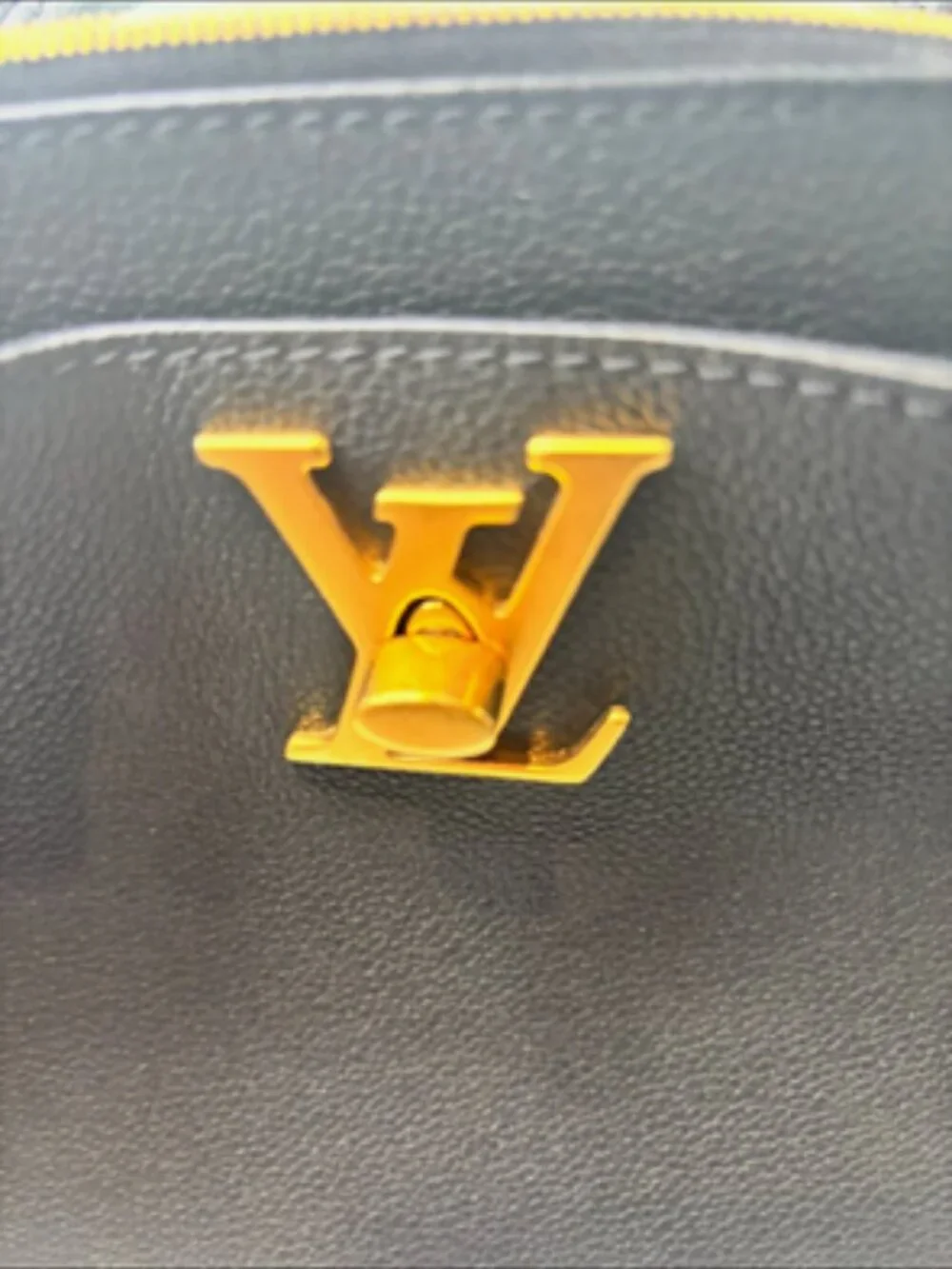 Louis Vuitton Lockmeto Black Leather Tote 🖤
